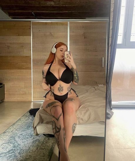 Hollie Rutter ポルノスター 高品質 写真
