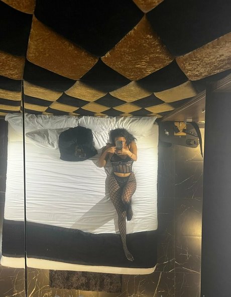 coupleconspiracy ホットなポルノスター 写真