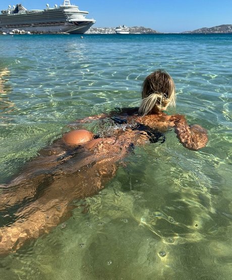 Julieta Rodriguez 高品質のスター 写真