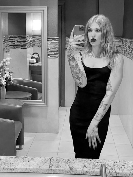 lilkittyjadee アートモデル 画像