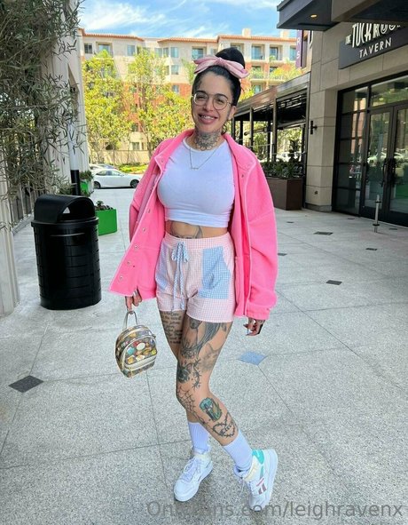 leighravenx スター 裸 画像