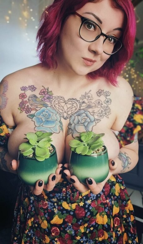 whatvioletdid アート女優 画像