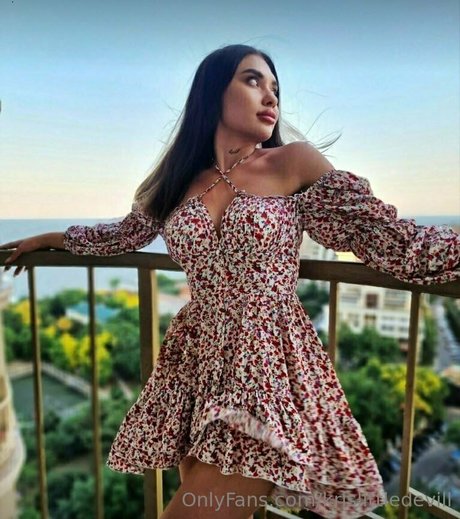 デカ尻ジーンズ OnlyFans ホット 写真