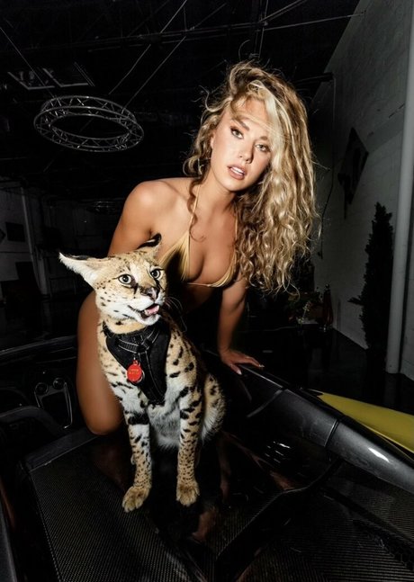 madisonbrock セクシーなスター 写真