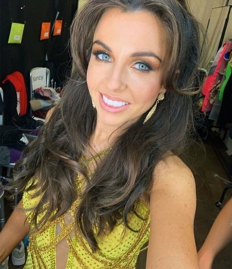Louisa Lytton 独占スター 画像