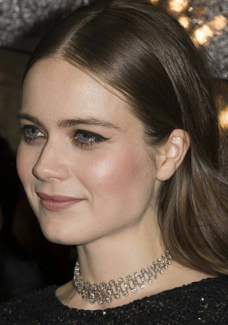 Hera Hilmar HDスター 写真