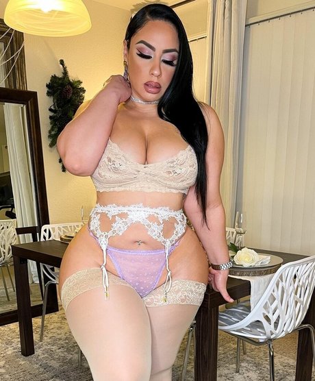 Selene Castle 最高のモデル ギャラリー