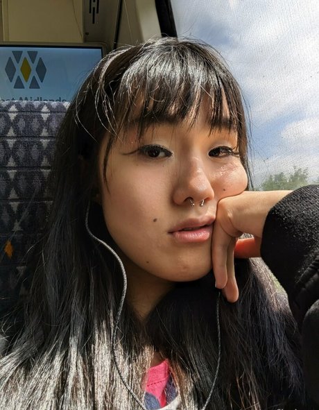 oomfiekat ポルノスター アダルト 写真