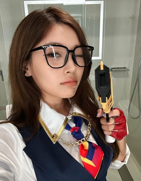 Kang Hee Yoon ポルノスター セクシー 画像