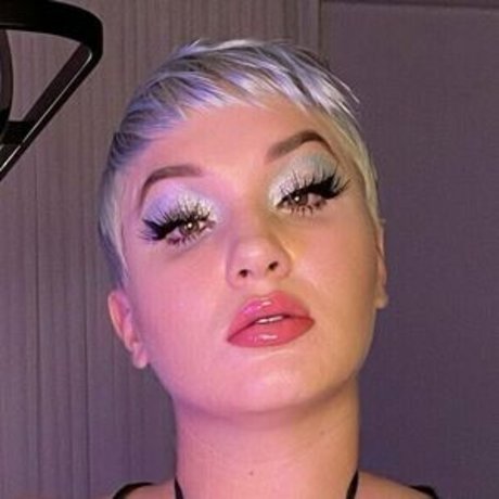 goddess toveyah top profile image