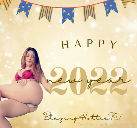 blazinghottietv2 最高のスター 写真