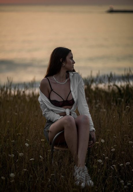 Beatriz Braz 美しいポルノスター 写真