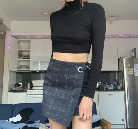 Depop Wins 可愛いモデル 写真