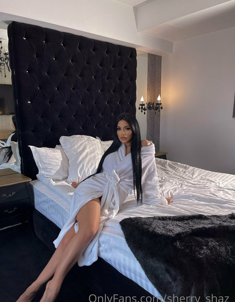 sherry shaz ポルノスター 素敵 写真