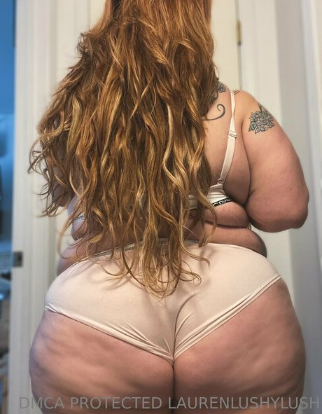 laurenlushylush HDモデル 写真