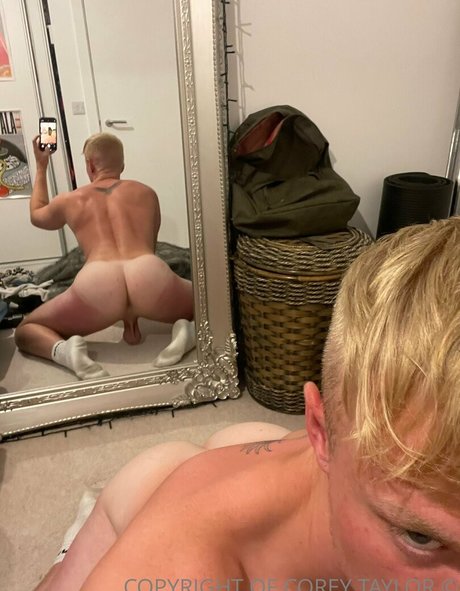 coreytaylorvip XXXモデル 写真