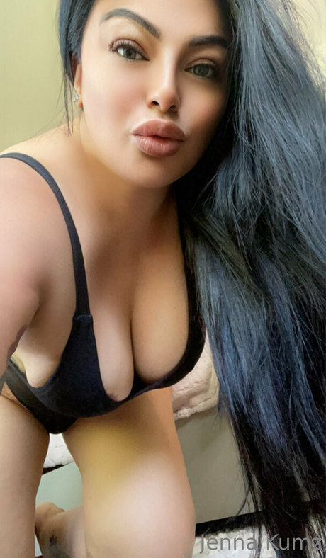 thickbaddie jenna 裸モデル 画像