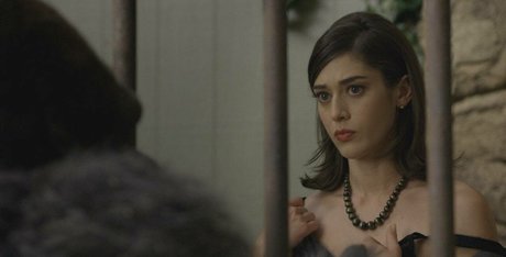 Lizzy Caplan 限定スター 写真