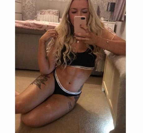 Sophie Partridge ヌード女優 写真