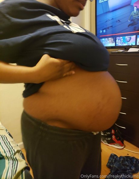 freakythickums xxxポルノスター 写真