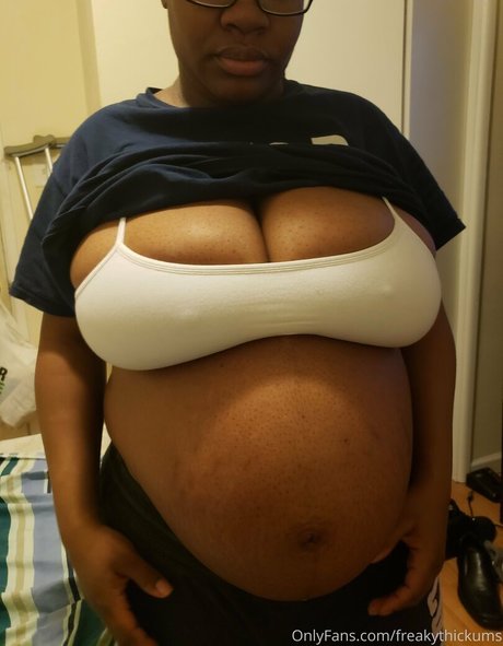freakythickums ホットなモデル 写真