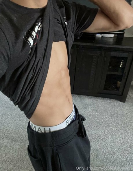 coolestdude898 完璧なモデル 画像