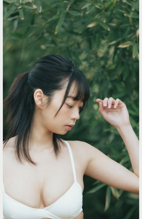 Hikaru Aoyama スター 裸 画像