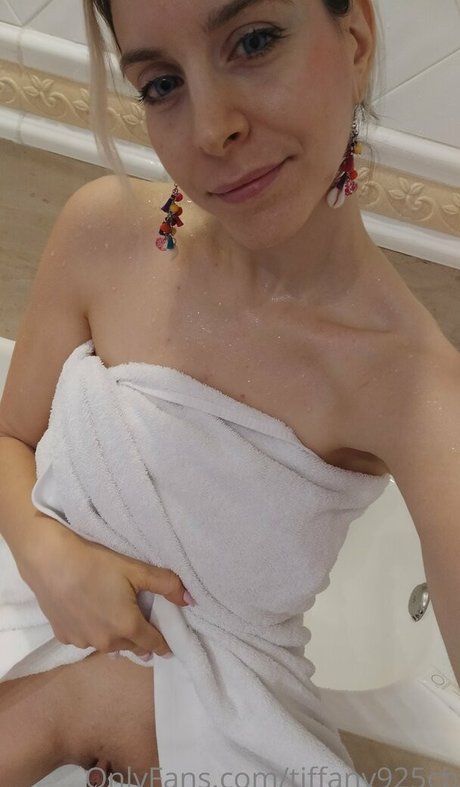 celinebbyx ポルノモデル 写真