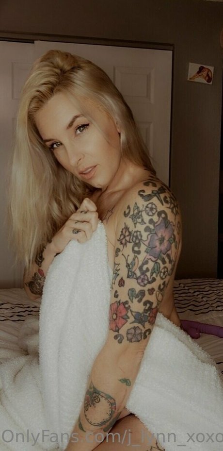 j lynn xoxo かわいいモデル 写真