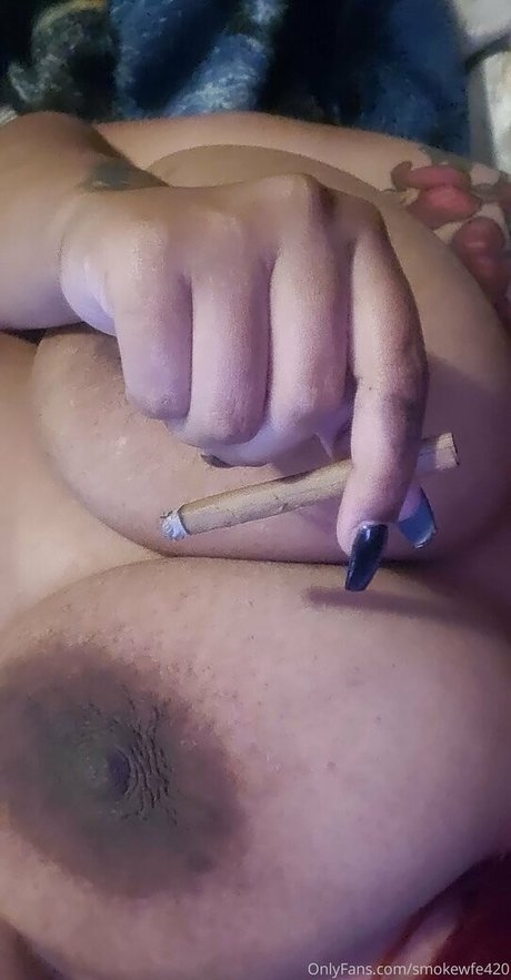 smokewfe420 エロティックなモデル ギャラリー