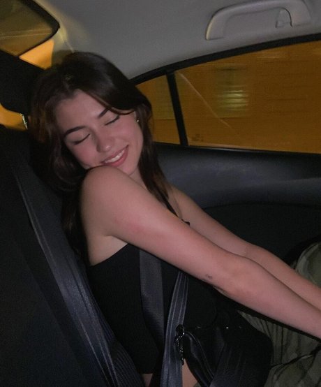 Ava Rose Beaune セックススター 写真