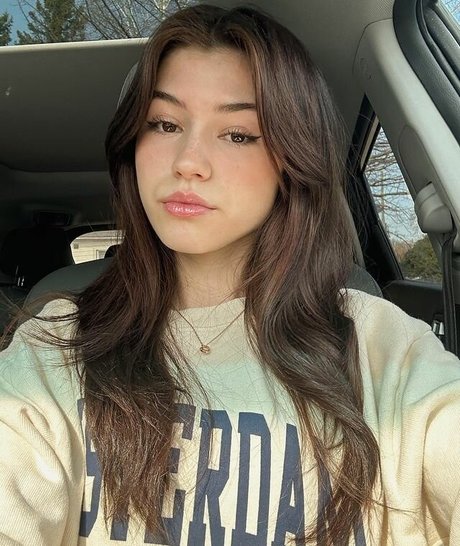 Ava Rose Beaune スター xxx ギャラリー