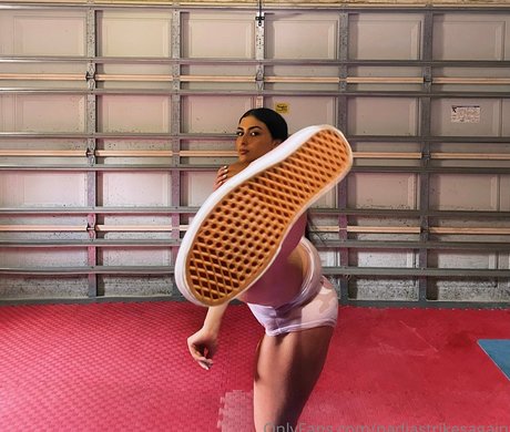 nadiastrikesagain アートモデル 写真
