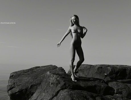 ioannova 女優 画像