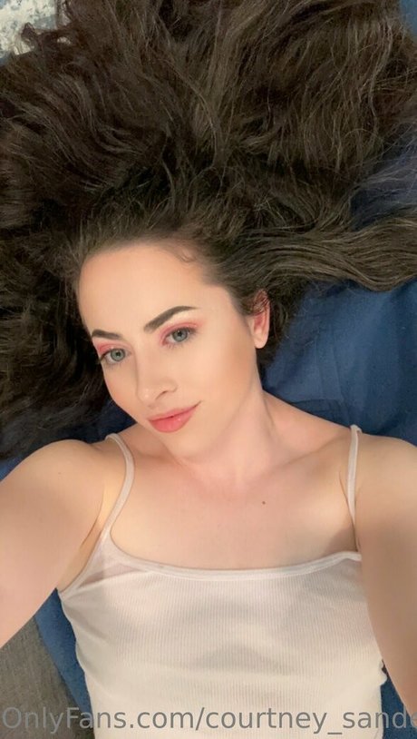 Courtney Sanderson ポルノスター ホット 写真
