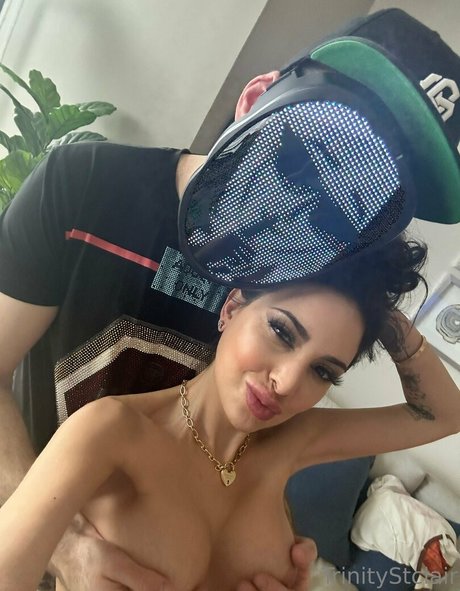 trinitystclair 独占女優 写真
