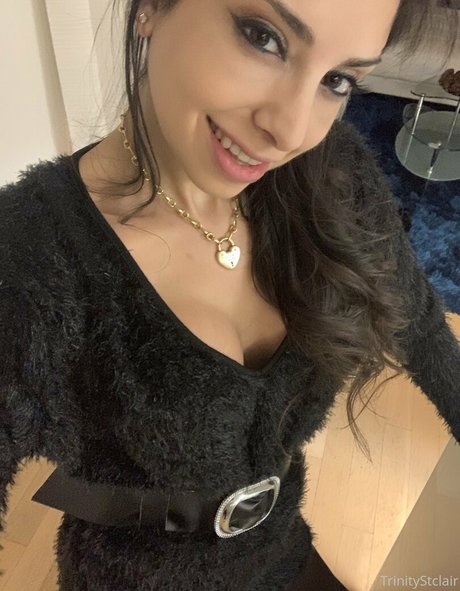 trinitystclair ホットなモデル 写真