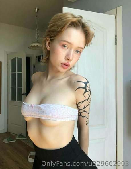 tiny tyan 美しいモデル 写真