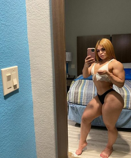 Jasmin Santibanez ポルノスター アダルト 写真