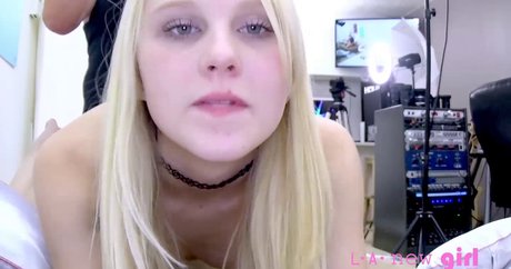 Lily Rader エロティックなモデル 画像