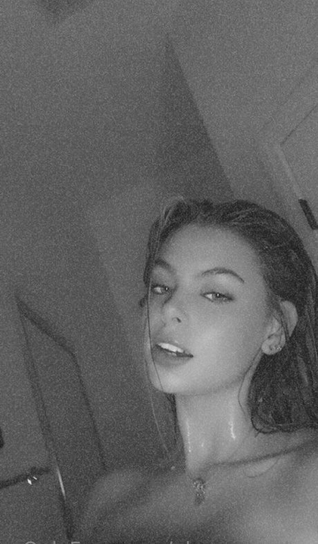 alannanikolee アダルト女優 写真