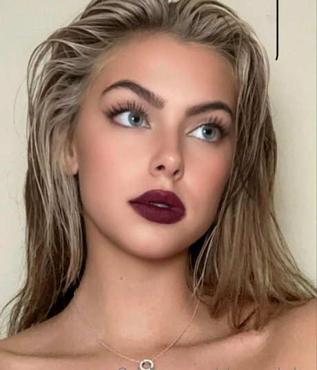 alannanikolee 高品質のポルノスター 写真