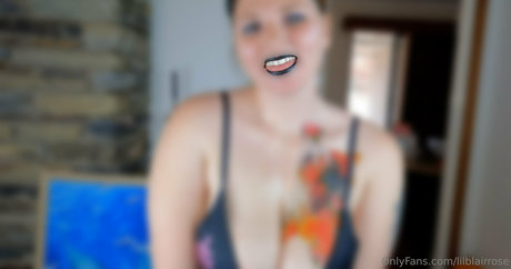 lilblairrose ポルノスター ヌード 写真