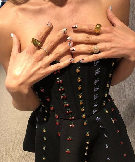 Alison Brie 可愛いモデル 画像