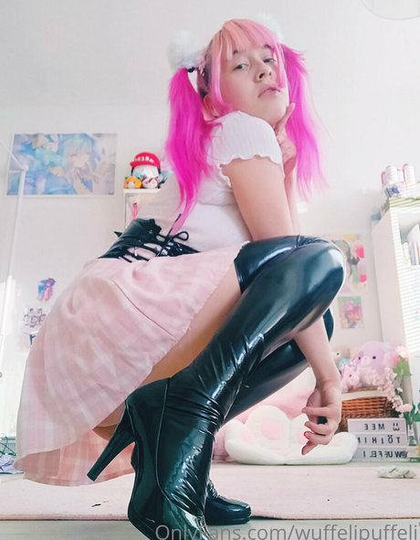 wuffelipuffelifree スター 裸 写真