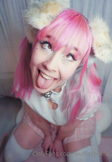 wuffelipuffelifree 裸のポルノスター 写真