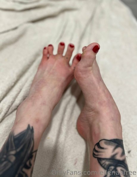 ellenaafree ポルノスター パーフェクト 写真