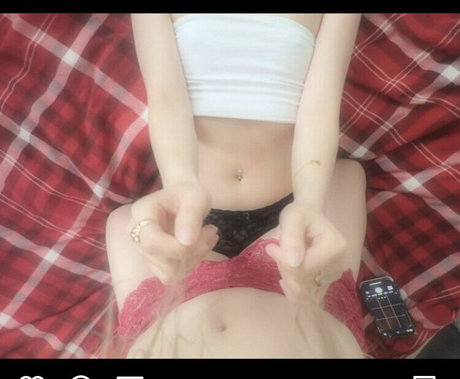 Mia Kerin エロティック女優 写真