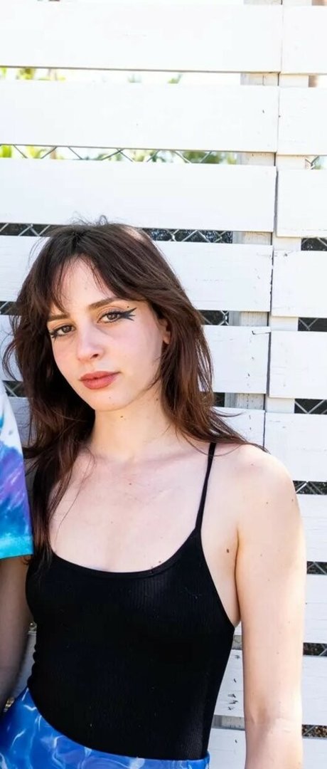 Mica Tenenbaum ポルノスター セックス 写真