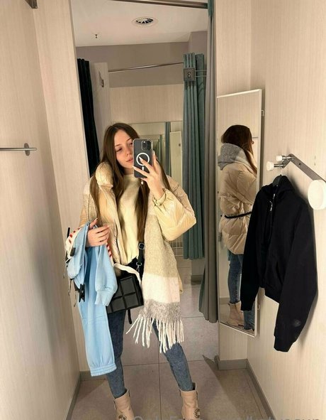 katyasun 裸の女優 写真